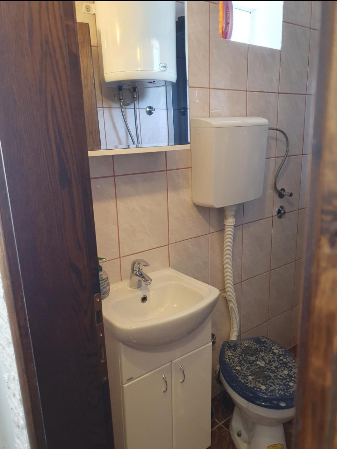 Danja Apartment *